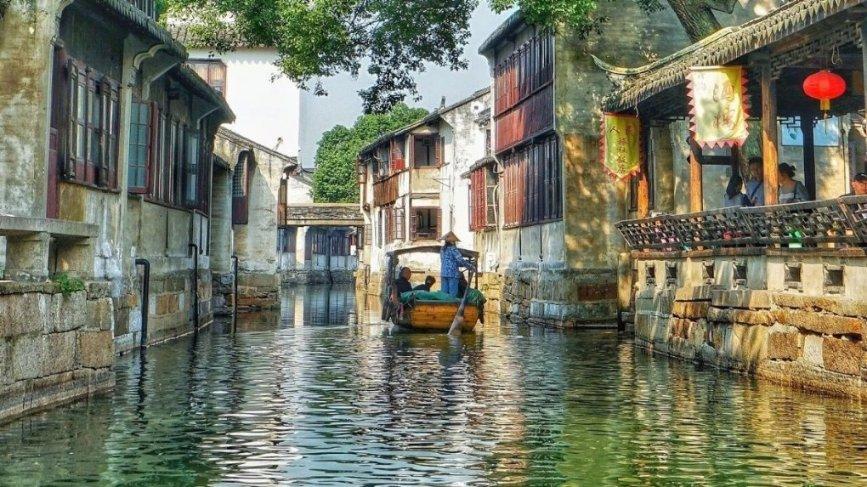 前半生与后半生的分界线是在此时此刻是什么意思游戏画面